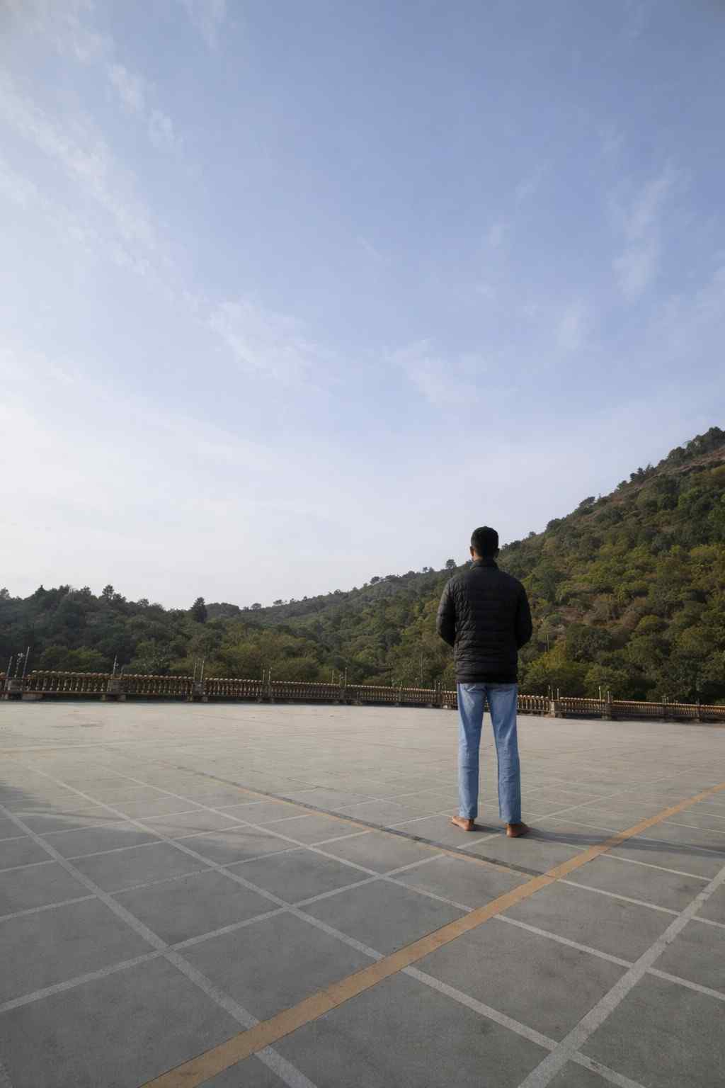 Read more about the article Still Dreaming of Growing Taller? Here’ how to Increase Your Height Naturally in 2025